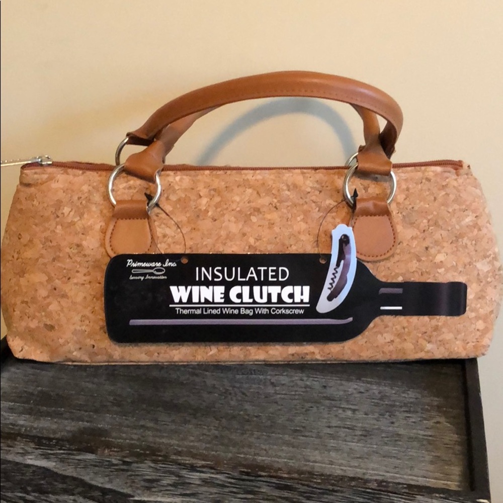 Insulated wine clutch